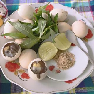 Cung Cấp trứng gà ác lộn số lượng lớn - KhaThy Tiền Giang
