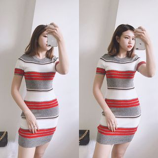 đầm len sọc tay lỡ