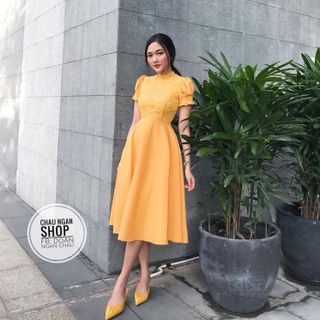 ĐẦM REN TAY PHỒNG XÒE