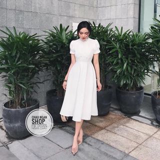 ĐẦM REN TAY PHỒNG XÒE