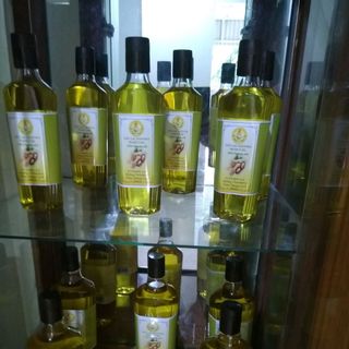 dầu lạc nguyên chất HATIVINA chai 500ml và chai 1lít