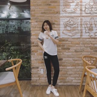 SET BỘ THỂ THAO VIỀN SỌC TRẮNG ĐEN