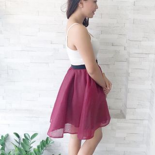 Đầm 2 dây xoè