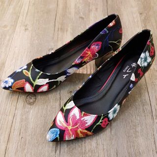 Giày Kirei cao gót TT 5P - BBKH08 in thêu hoa