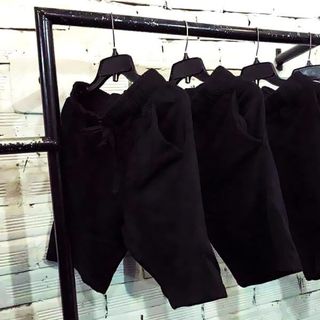 QUẦN SHORT KAKI ĐEN