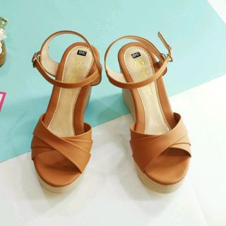 Giày Đế Xuồng Quai Chéo 9p