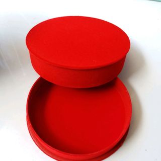 hộp đựng vòng tay bằng nhung