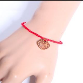 dây đỏ đeo tay kèm mặt giá sỉ 3k bao gồm dây và mặt z a l o 0 9 8 72 1 79 5 2