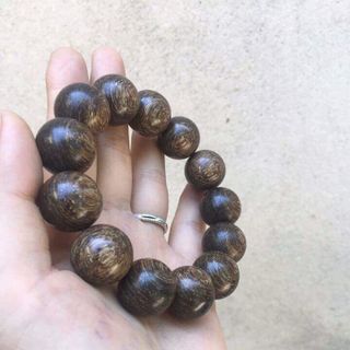 trầm hương sánh chìm