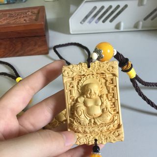 KHÁNH TREO Ô TÔ GỖ HOÀNG DƯƠNG