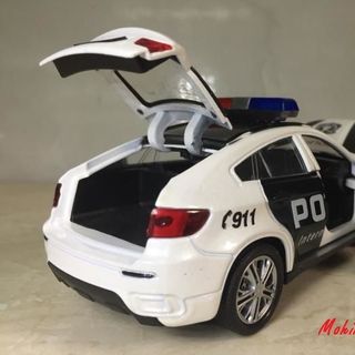 MÔ HÌNH xe Cảnh Sát BM X6 132