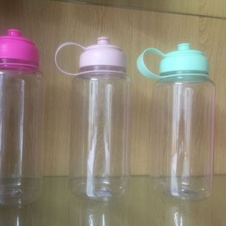 bình nhựa đựng nước