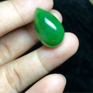 MẶT GIỌT NƯỚC ĐEO CỔ ĐÁ NGỌC BÍCH