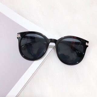 mắt kính