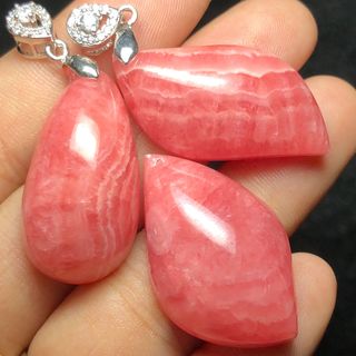 MẶT DÂY CHUYỀN ĐÁ ĐÀO HOA XỊN