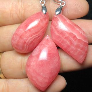 MẶT DÂY CHUYỀN ĐÁ ĐÀO HOA XỊN