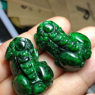 Tỳ hưu ngọc cẩm thạh size to cổ nam