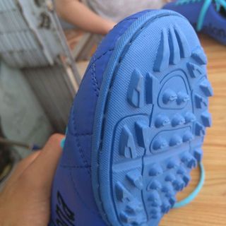 sĩ giày đá bóng fan FCB