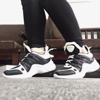 giày sneaker xuất Hàn Quốc