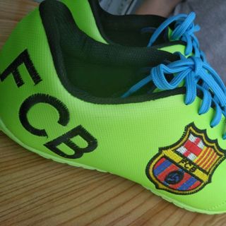 giày đá bóng FCB xanh chuối thêu logo may đế