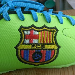 giày đá bóng FCB xanh chuối thêu logo may đế