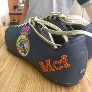 giày đá banh fan real