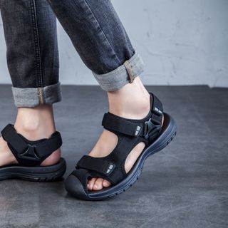 sandal 25 đen nam nữ