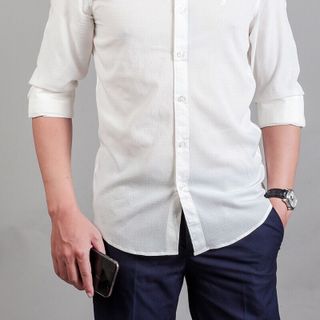 Sơ mi trơn chuẩn phong cách Hàn