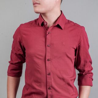 Sơ mi trơn chuẩn phong cách Hàn