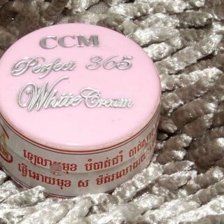 12 hộp kem dưỡng da CCM 365 Thái Lan