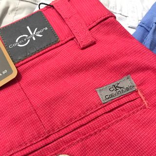 Short kaki form ôm