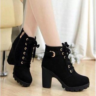 giày bot nữ góc vuông phụ kiện