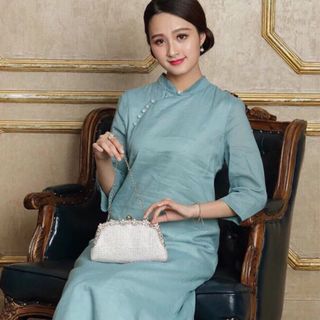 ví dự tiệc cầm tay đính đá