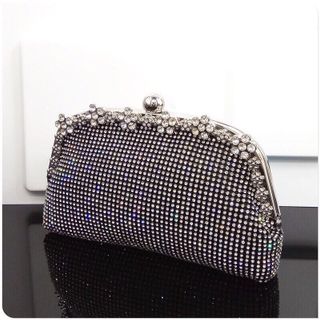 ví dự tiệc cầm tay đính đá