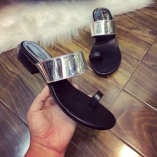 dép xỏ ngón
