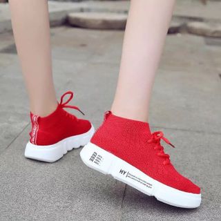 ba ta cổ thùn cá tính