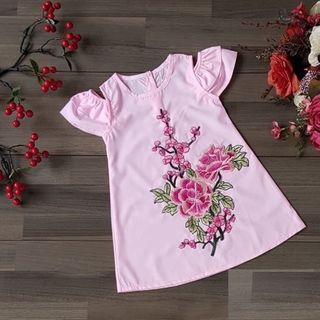 Đầm thêu hoa đào rớt vai