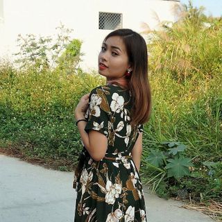 Đầm hoa xanh cột nơ Colors