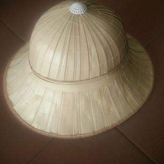 Nón Lính Tây