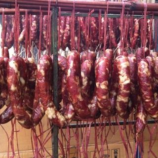 LẠP SƯỜN GAC BẾP