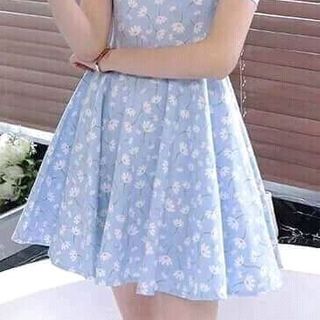 đầm xòe lệch vai