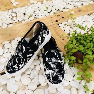 GIÀY LƯỜI SLIP ON ÊM CHÂN GIÁ TỐT HỌA TIẾT TRỪU TƯỢNG giá sỉ