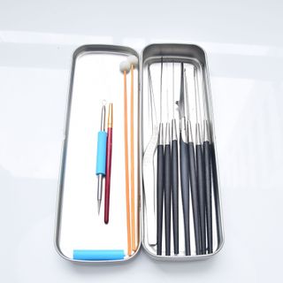 Dụng cụ lấy ráy tai 12 món đặc biệt hộp kim loại