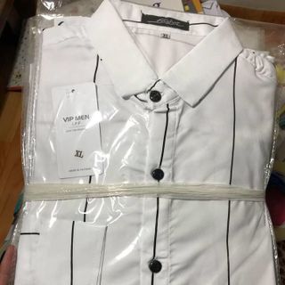 Áo sơmi sọc nhỏ