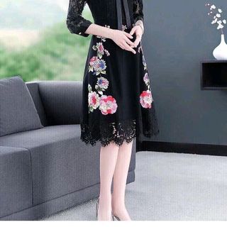 ĐẦM REN THÊU HOA