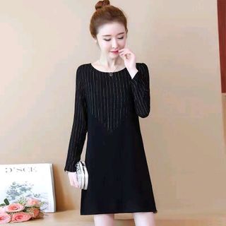 ĐẦM SUÔNG ĐEN PHỐI SỌC TAY DÀI