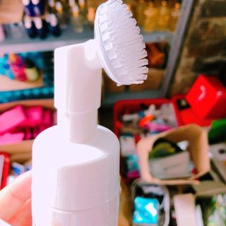 Sữa rửa mặt tinh chất nha đam kèm cọ