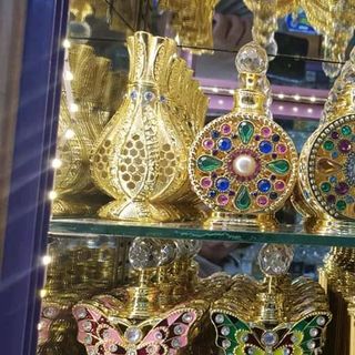 Tinh dầu nước hoa Dubai lọ ngũ sắc