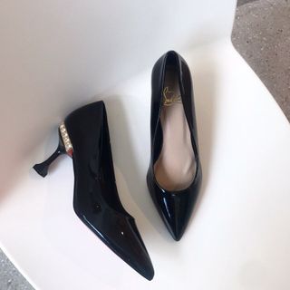 giày gót nhọn công sở đính đá