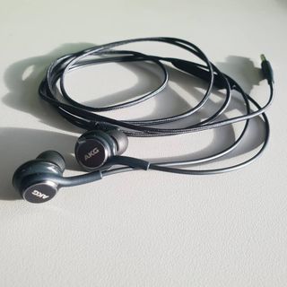 Tai Nghe AKG bảo hành 12 tháng 1 đổi 1
